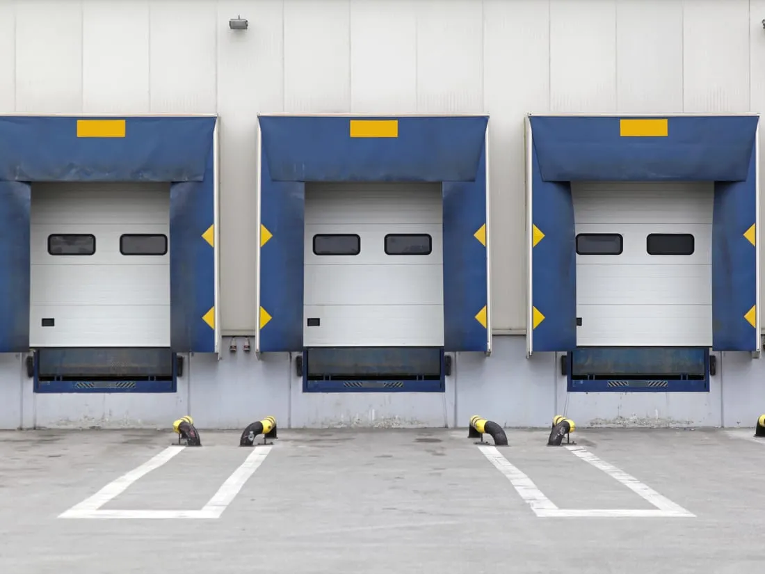 Warehouse and distribution facility loading docks in the Dallas-Fort Worth metroplex